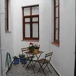 Apartamentos Calle Arfe 4